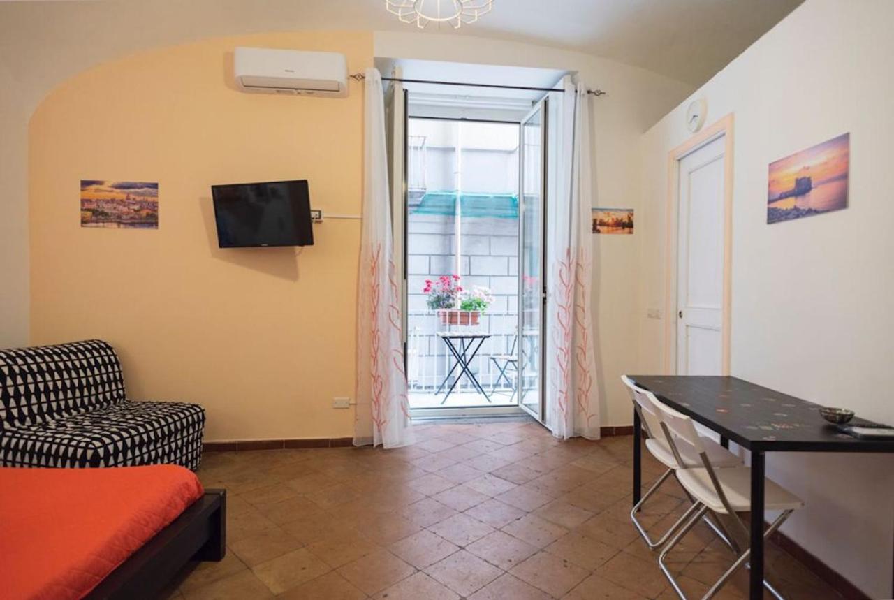 Napoli Centro Apartment A Balcony In The Heart Of Napoli Eksteriør billede